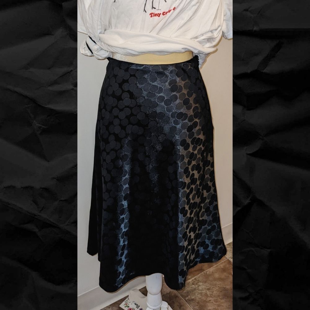 TR WHBM Black Satin with contrasting dots - EUC